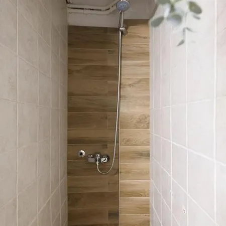 Spacious 4br Luxury In * سالونيك