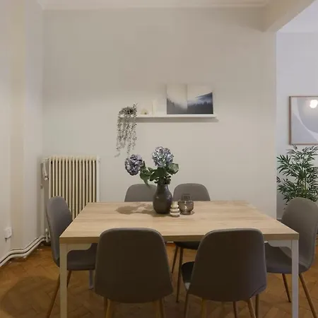 Spacious 4br Luxury In سالونيك