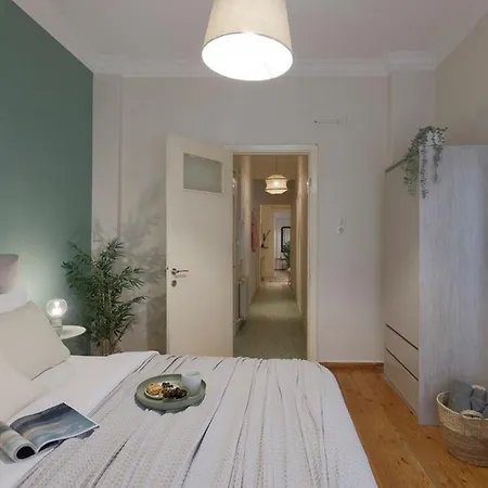 Spacious 4br Luxury In * سالونيك