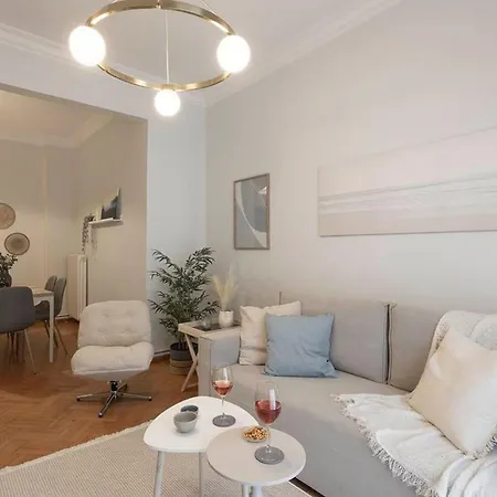 Spacious 4br Luxury In شقة سالونيك